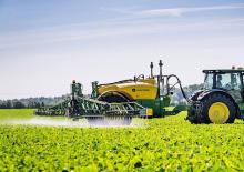 Vučene prskalice John Deere R732i 