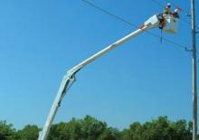 Dizala sa zglobnom granom montirana na prikolicu Altec AA55E