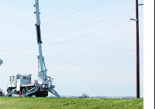 Dizala sa zglobnom granom montirana na prikolicu Altec AH85A
