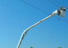 Dizala sa zglobnom granom montirana na prikolicu Altec AN29