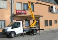 Teleskopske dizalice sa granom montirane na kamion Socage Apache A 12