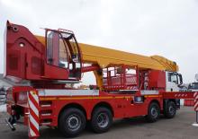 Dizala sa zglobnom granom montirana na prikolicu Oil & Steel Eagle 6035