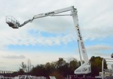 Dizala sa zglobnom granom montirana na prikolicu Oil & Steel Eagle Phoenix 4230