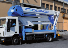 Dizala sa zglobnom granom montirana na kamion Socage forSte 37 DJ Speed