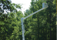 Dizala sa zglobnom granom montirana na prikolicu Altec LR760