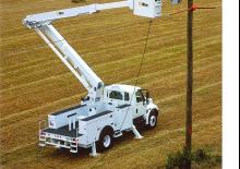 Dizala sa zglobnom granom montirana na prikolicu Altec TA55