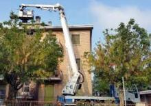 Dizala sa zglobnom granom montirana na prikolicu CELA TJ270