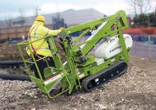 Zglobna podizna platforma na gusjenicama Niftylift TD 120 T