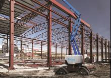 Zglobna podizna platforma na gusjenicama Genie Z-62/40 TraX