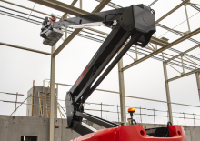 Zglobna podizna platforma na kotačima Manitou 200 ATJ e CR