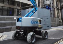 Zglobna podizna platforma na kotačima Genie Z-45 FE