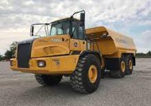 Zglobni kiperi John Deere Construction 400D