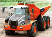 Zglobni kiperi Hitachi AH500